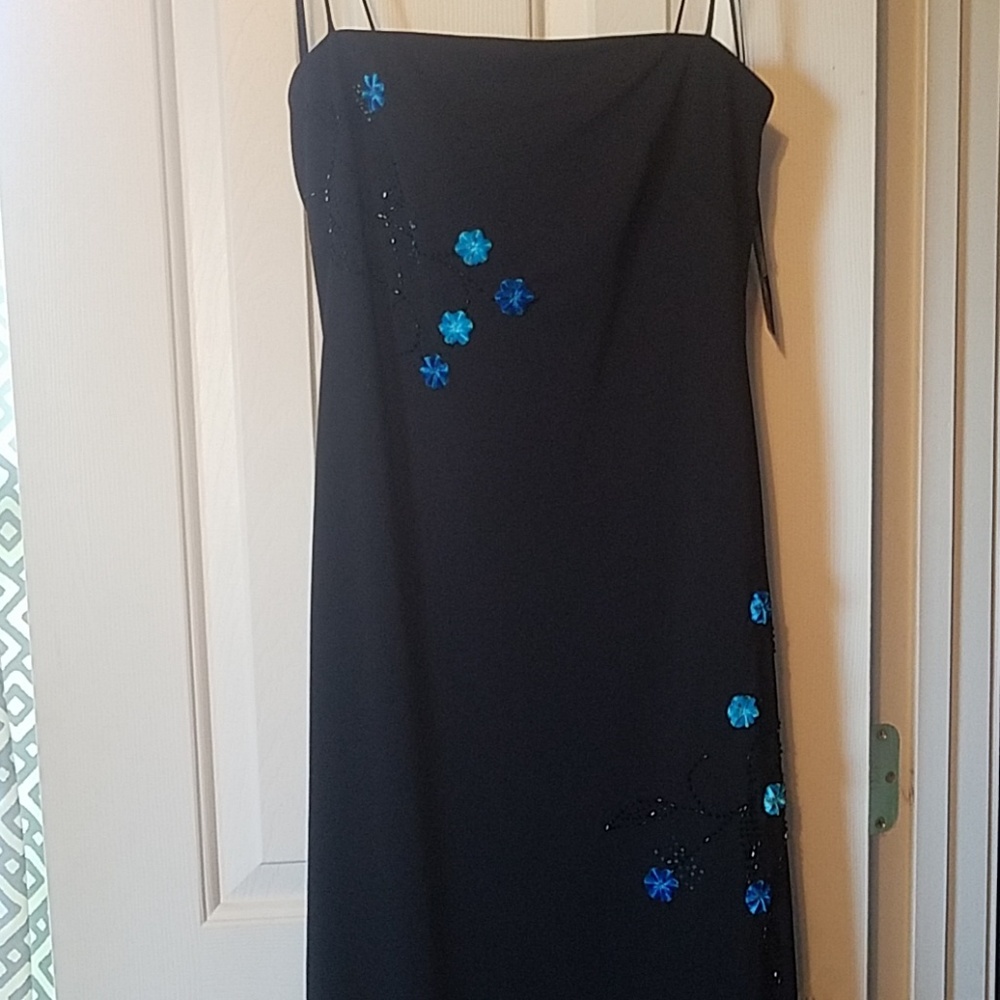 Black Sleeveless Prom Dress with Blue Flowers